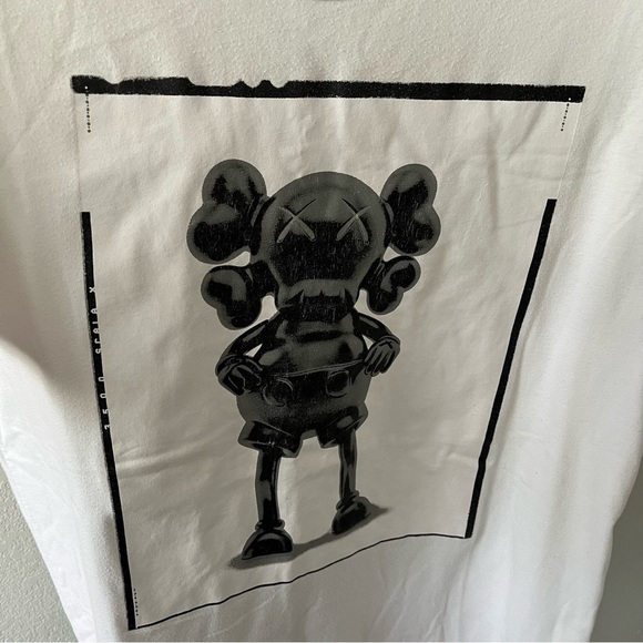 ORIGINAL FAKE sz 3 US sz M White Companion Tee Tshirt Medicom Toy KAWS - Picture 8 of 9